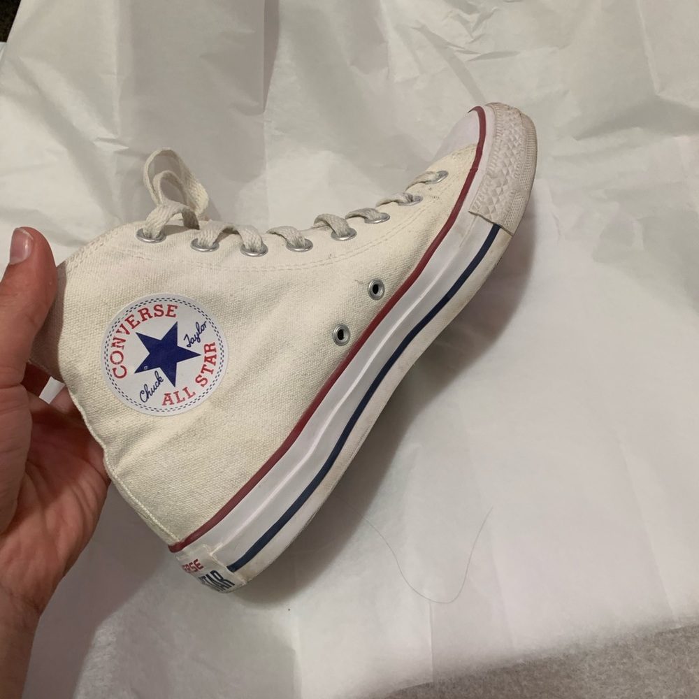 White high top Converse !